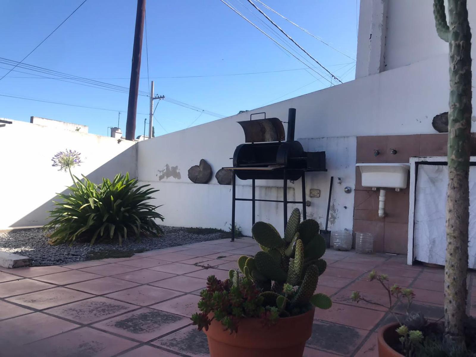 Duplex Gral .viamonte 27-